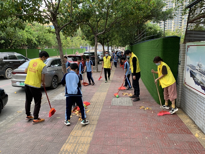 惠東縣實(shí)驗(yàn)小學(xué)開展“喜迎二十大，志愿建功行”學(xué)雷鋒志愿服務(wù)活動(dòng)簡報(bào)2.jpg